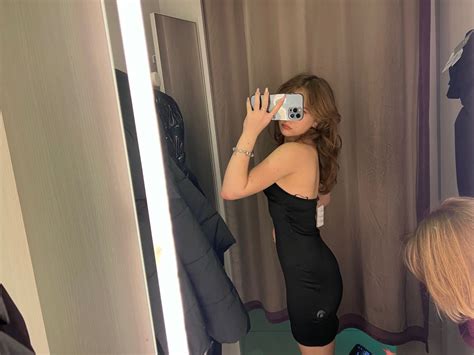 Pin By Yaaana Tut On Быстрое сохранение Mirror Selfie Selfie Mirror