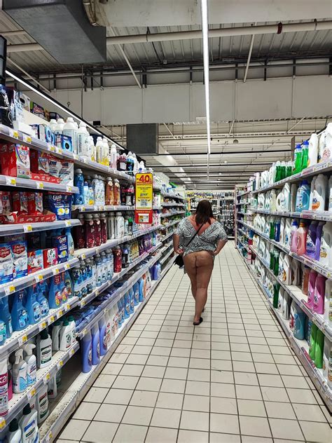 Arsch Zeigen Beim Einkaufen Nude Pics Xhamster