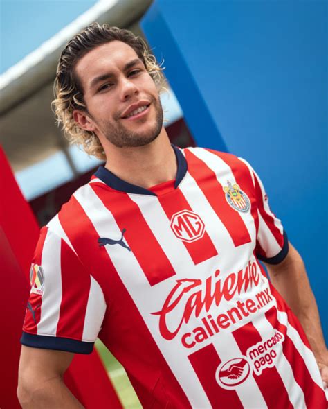 OFICIAL Chivas Presenta Su Nuevo Uniforme Oficial Para La Temporada