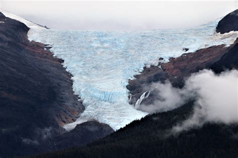 Disney cruise to Alaska - Dawes Glacier - Disney in your Day