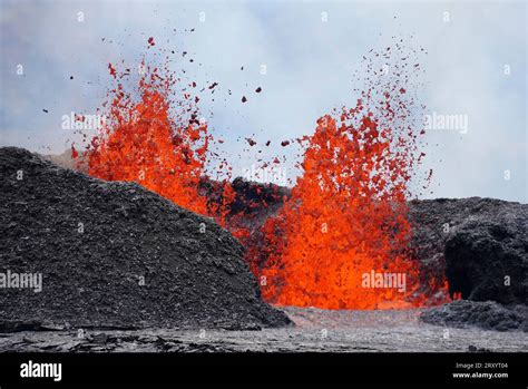 Kilauea United States Of America 14 September 2023 A Lava Fountain