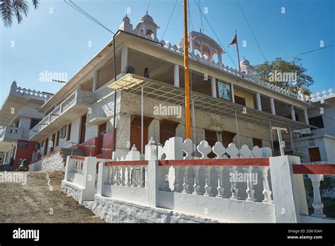 Gurudwara Shri Nanak Darshan In Mount Abu India Built To Commemorate