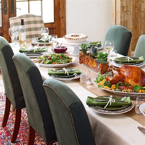 25 Gorgeous Thanksgiving Table Ideas | Taste of Home