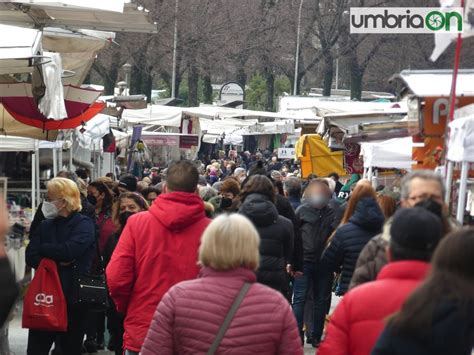 Torna La Tradizionale Fiera Di San Valentino A Terni La Fotogallery