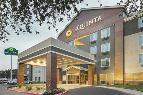 La Quinta Inn And Suites By Wyndham Austin Round Rock Austin Tx Hotels