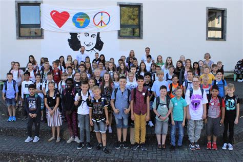 Herzlich willkommen liebe Fünftklässler Anne Frank Realschule plus