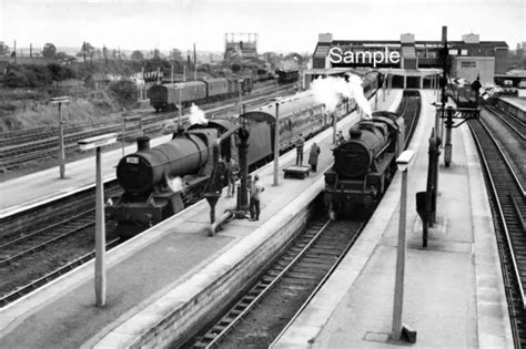 Banbury Railway Station Oxfordshire 1960 Loco 6998 Photo 12 X 8 £6