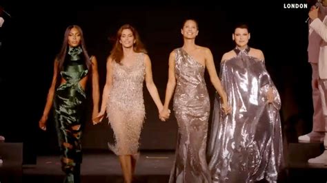 Naomi Campbell Linda Evangelista Cindy Crawford And Christy