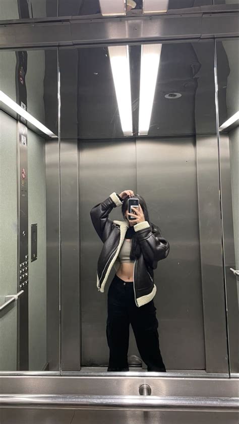 Elevator Mirror Selfie Scenes Inspo