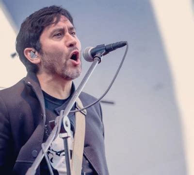 Claudio Narea impartirá ciclo de Historia del Rock