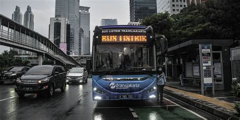 Transjakarta Beroperasi 24 Jam Saat Malam Tahun Baru MRT Sampai Pukul