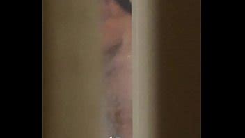 Cuñada en la ducha XVIDEOS