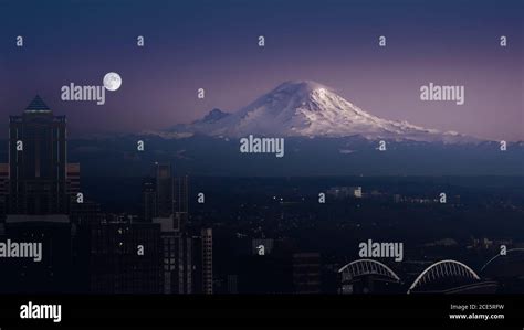 Mount Rainier Seattle USA Stock Photo - Alamy