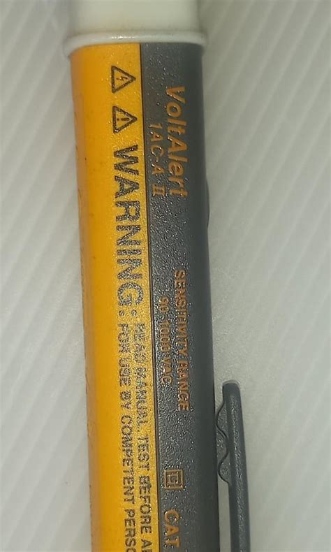 FLUKE Voltage Detector, TV & Home Appliances, Electrical, Adaptors & Sockets on Carousell