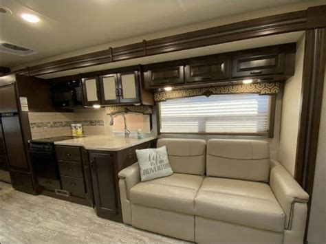 Thor Motor Coach Hurricane M Good Sam Rv Rentals