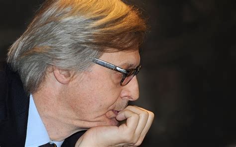 Caso Sgarbi Perquisite Le Case E Sequestrato Il Quadro Di Manetti