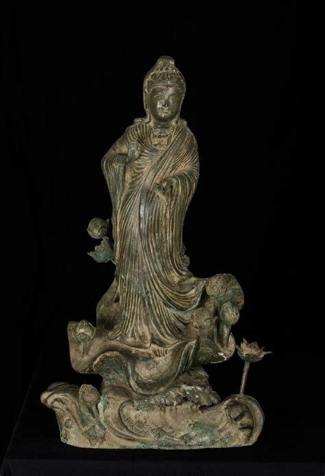 19th Century Chinese Guan Yin Guanyin Yin 19th Century