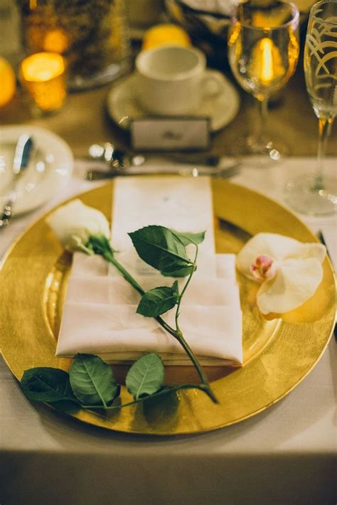 Gold Chargers With Ivory Linens Table Decorations Decor Gold Chargers