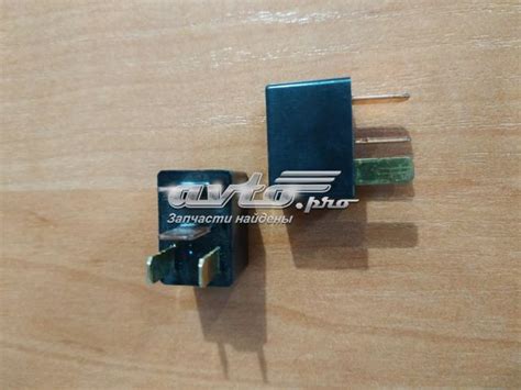 MR588567 Mitsubishi реле
