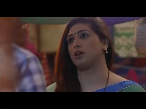 Hot Aunty Showing Her Body In Party YouTube