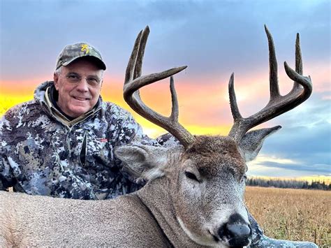 Trophy Alberta Whitetail Hunts Guided Whitetail Hunts Canada