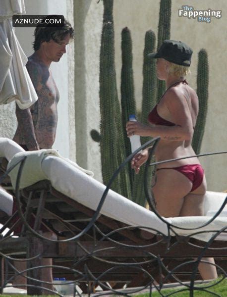 Pink Sexy And Nude Photos Collection AZNude