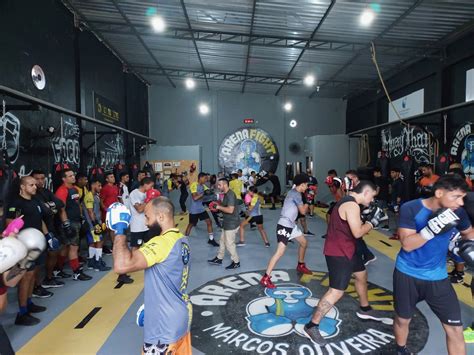 Seminário De Boxe Reúne 70 Atletas Treinadores E Arrecada 200kg De