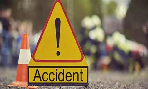 One Killed 22 Injured In Road Accident In Azamgarh