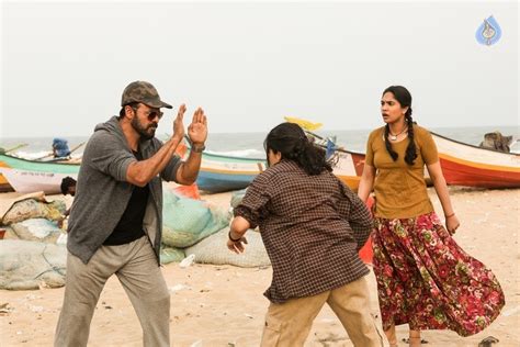 Guru Movie New Stills Photo 4 Of 4