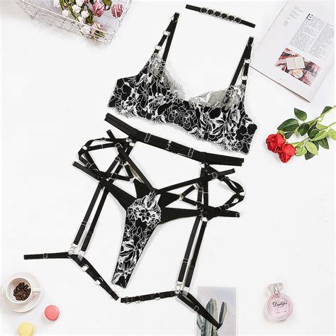 Lingerie En Dentelle Fine Pour Femmes S Duction Et Confort