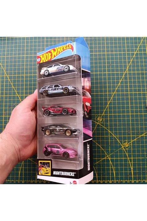 HOT WHEELS NIGHTBURNERZ SUPRALI 5LI MATTELS ARABA SETİ Fiyatı Yorumları
