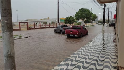 Chuva Forte Alaga V Rios Pontos De Altamira Veja Os V Deos A Voz Do