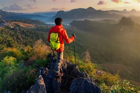 Larangan Ini Tidak Boleh Kamu Lakukan Ketika Sedang Mendaki Gunung