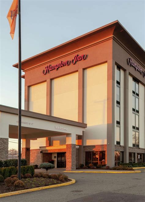 Hampton Inn Newark Airport - MHG Capital