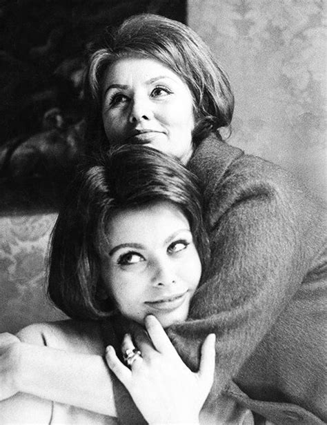 Sophia Loren With Her Mother Romilda Villani In Rome 1962 © Irving Penn Sophia Loren Sofia