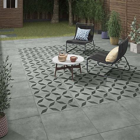 Amberley Geometric Grey Glazed Outdoor Porcelain Paving Tile 600 X 600