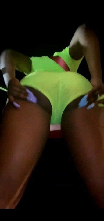 Tgirl Twerk Part 2 Free Ebony Shemale Twerk HD Porn Video XHamster
