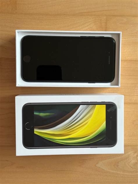 Apple iPhone SE 2020 64 gb