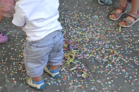 basteln wir eine Lego Duplo Piñata Kinder kommt essen