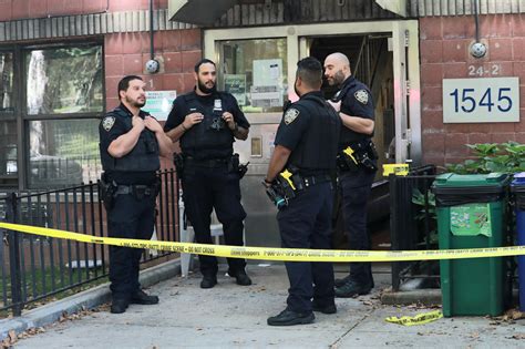 Two Victims Shot In Broad Daylight Nyc Attack