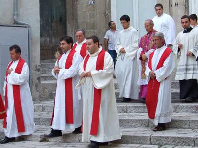 La Processione Dei Santi Patroni A Trivento Diocesi Di Trivento