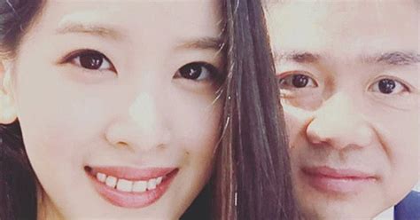 Hot girl trà sữa tháo nhẫn cưới giữa tin đồn ly dị chồng tỷ phú