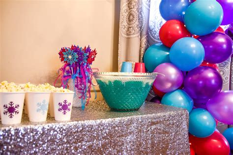 disney frozen  birthday party   throw  amazing theme party