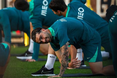 Parecido O Grealish Bernardo Silva Tira Selfie Jota Silva