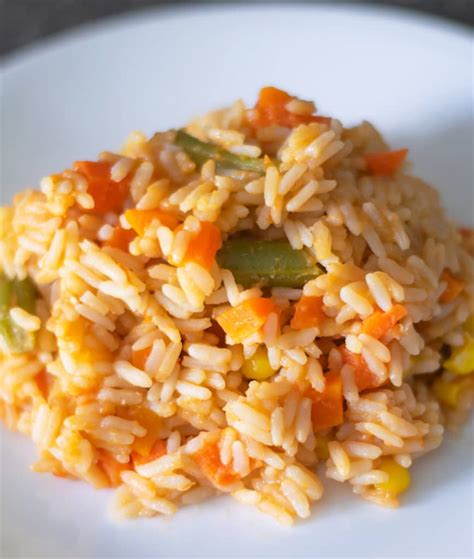 Arroz Rojo Recipe Mexican Red Rice With Veggies Thrift And Spice