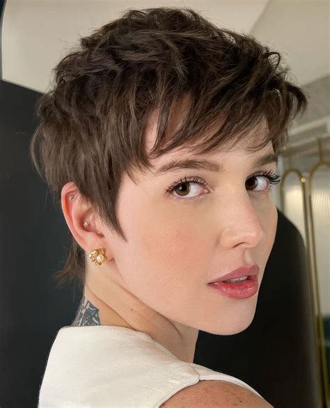 29 Layered Pixie Haircuts To Try Right Now Styleoholic