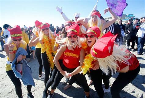 Sea Isle Citys Polar Bear Plunge Makes For Funny Faces And Outrageous