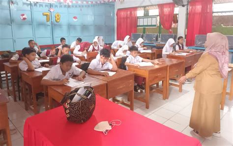 Pelaksanaan Ujian Semester 2 Di UPT SPF SD Inpres Bangkala I Makassar