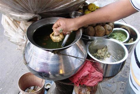 5 Gross Facts About Indian Street Foods That Will Make You Throw Up