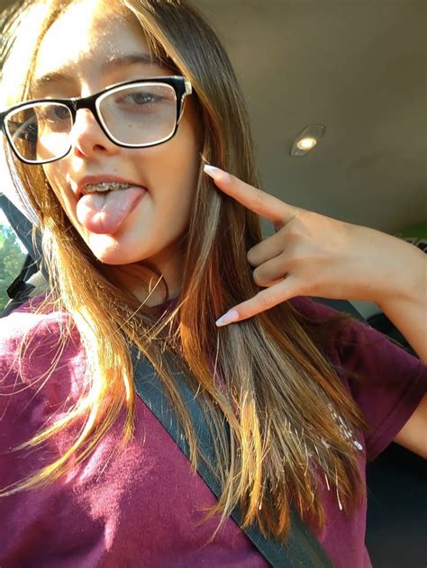 Pin By Carlos Correa On Lentes Cute Braces Girls With Glasses Girl G